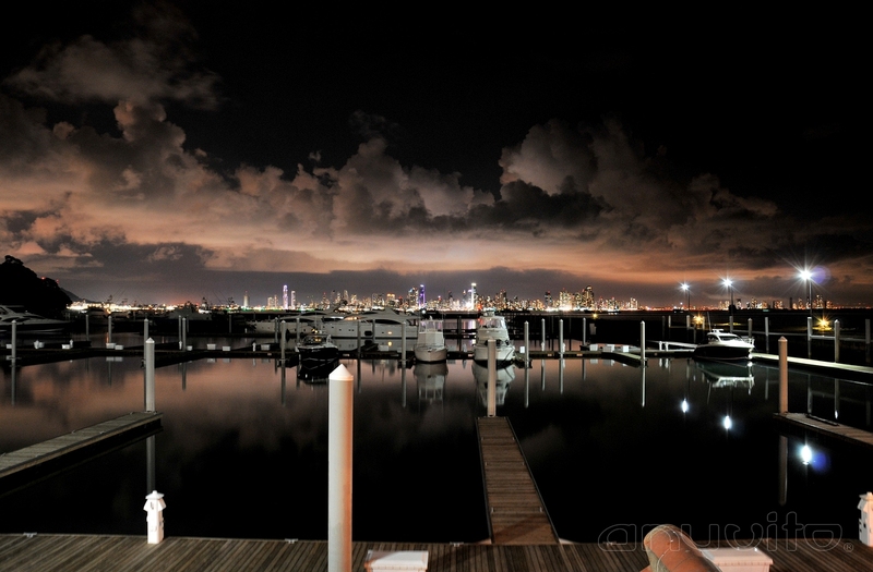 Ciudad de Panamá en la noche - dsc1632sbc